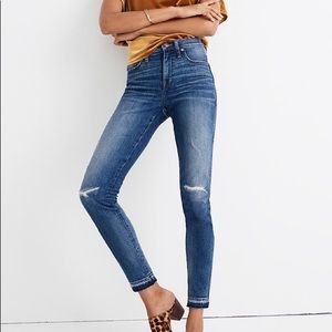 Madewell 9” Skinny Jeans Rip Repair Edition